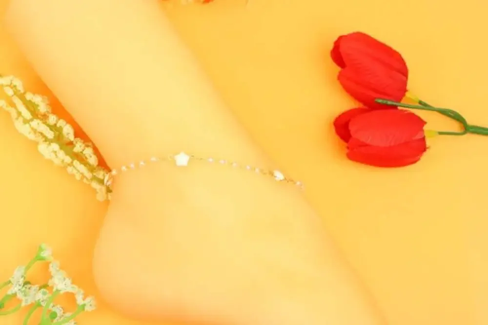 Handmade anklet delicate